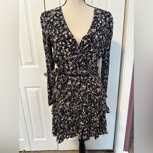 Lulus Cute and Curated Navy Blue Floral Print Tiered Mini Dress / Size Large - Picture 7 of 16